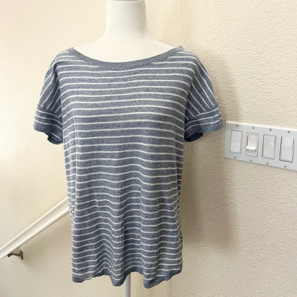 Ann Taylor Loft Women's Top XL Short Sleeve 100% Cotton Blue White Striped - Picture 1 of 10
